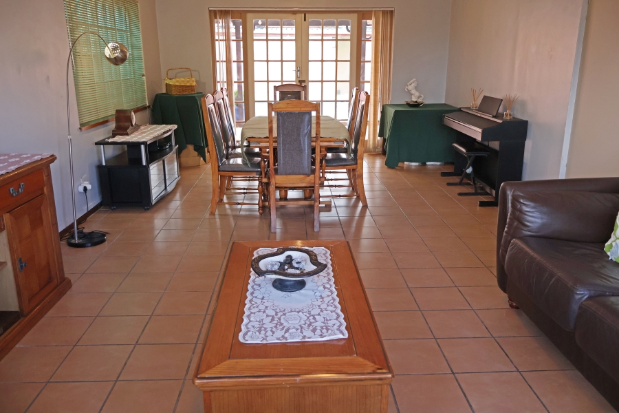 4 Bedroom Property for Sale in Retreat Western Cape
